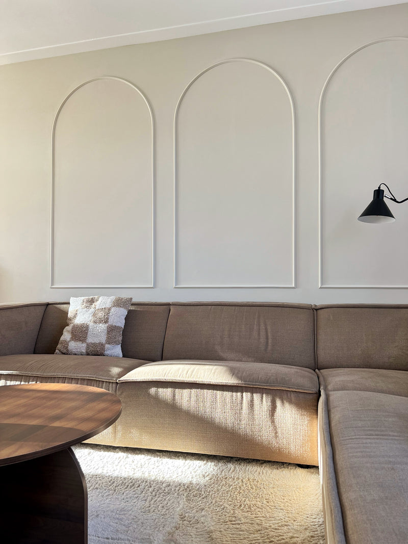 Japandi stijl arch wall woonkamer