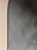 Closeup Crown arch met betonverf